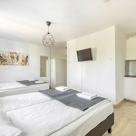 Labo Apartment Niepodleglosci Warsaw Exterior photo